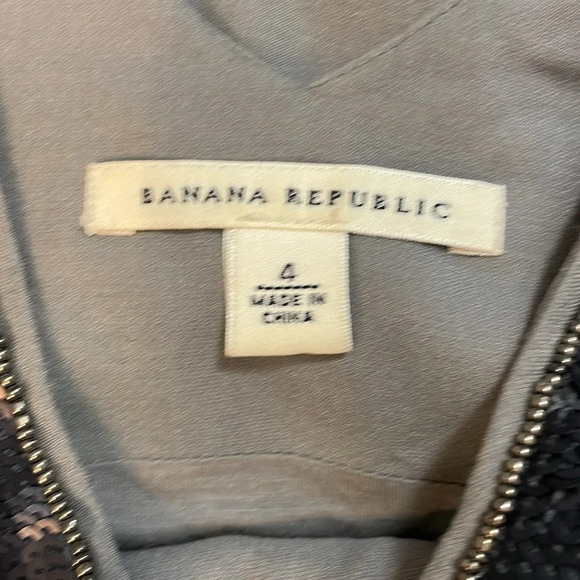 Banana Republic Women’s 4 Sleeveless Halter Beaded Gray Silk Shift Mini Dress - Picture 7 of 9